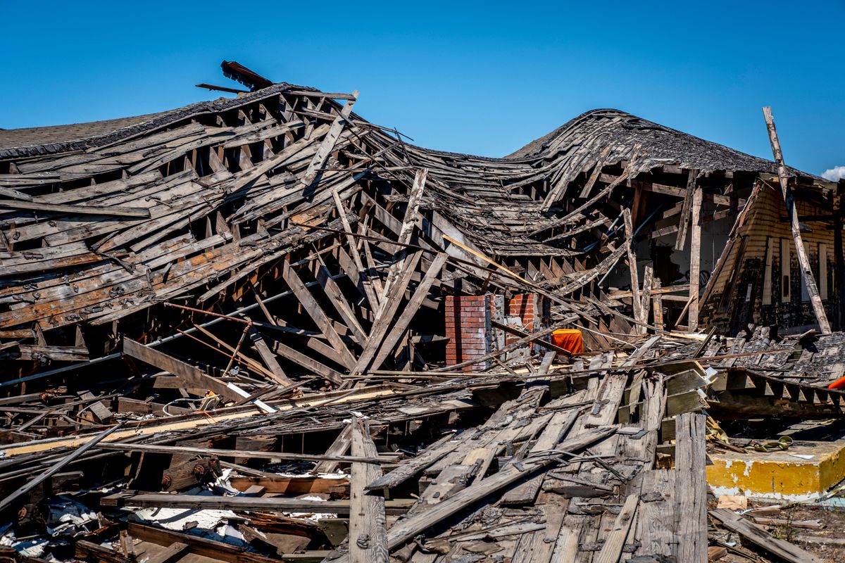 Turning One-Time Water Damage Jobs Into Repeat Commercial Contracts